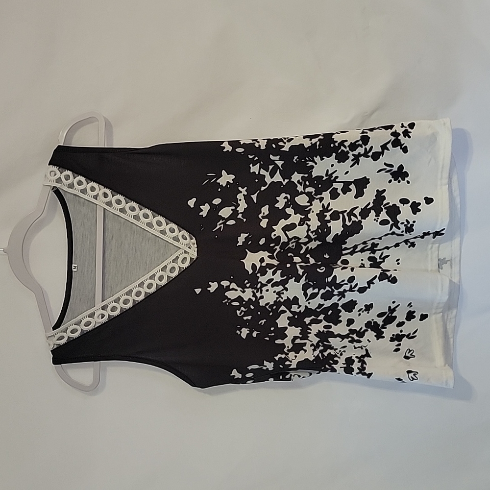Black & White Sleeveless